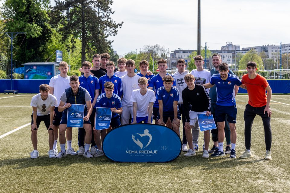 05.04.2024., Zagreb - Ivan Kelava i Sandro Kulenovic na radionici na temu miroljubivosti, fair playa i jednakosti u organizaciji zaklade Dinamo Nema predaje povodom medjunarodnog dana sporta za razvoj i mir.