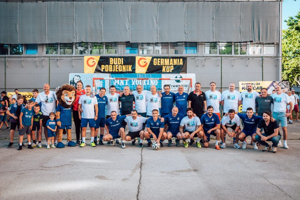 ec4e8542-d4db-477c-89ba-c3c59e70e7e9