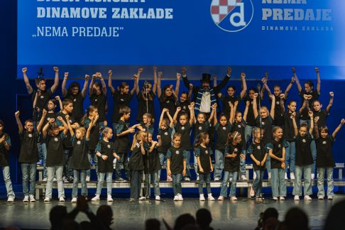 media_75236342_74837062