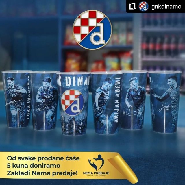 #Repost @gnkdinamo
...
U Plavom korneru na utakmici Dinamo - Genk potražite čaše s igračima i motivima Dinama! 🥰🥤⚽
U ponudi će biti nekoliko različitih motiva, a radi se o višekratnim PVC čašama kojima ujedno radimo na očuvanju prirode 🌳💚Od svake prodane čaše 5 kuna doniramo Zakladi Nema predaje! 🙏🏻💙 @zakladanemapredajeCijena čaše: 20kn
Lokacija prodaje: Kućice ''Plavi korner'' unutar stadionaCupUp višekratne čaše ekološki su proizvod kojim se ujedno radi na očuvanju okoliša i na smanjenju otpada, a čaša ujedno postaje suvenir koji ostaje uspomena na događaj 💪🏻🔥#dinamozagreb #uel #zagreb #croatia #football